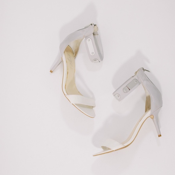 Dressy sandals with Ankle straps!! - Picture 4 of 7